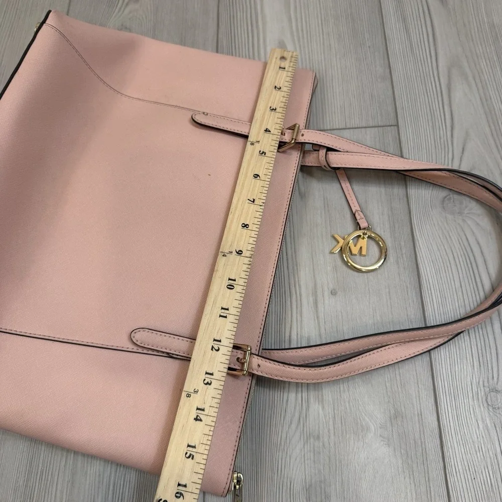 Michael Kors Ciara Zip Tote Bag Pink‎ Saffiano Leather Shoulder Bag & Wallet